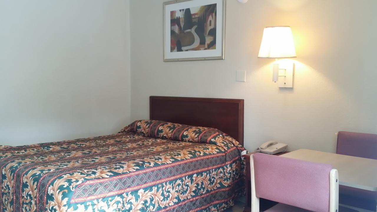 Carpet Inn Opelika Zewnętrze zdjęcie